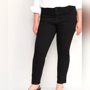 Old Navy NWT Black Straight Jeans